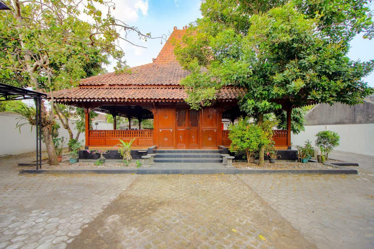 Oyo 1473 Omah Tentrem Syariah Melati Exterior foto