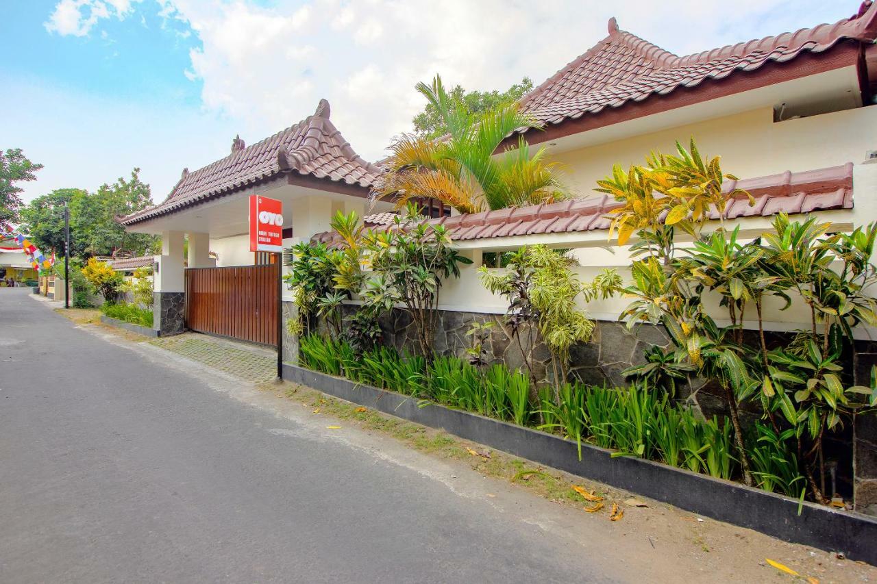 Oyo 1473 Omah Tentrem Syariah Melati Exterior foto